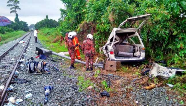 3 Maut Dalam Nahas Van Bertembung Kereta Api Di Sabah Free Malaysia