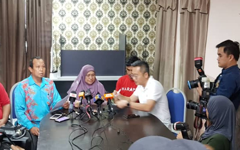 Keluarga Adun Meninggal Dunia Terguris Dengan Ketua Umno Puchong Free