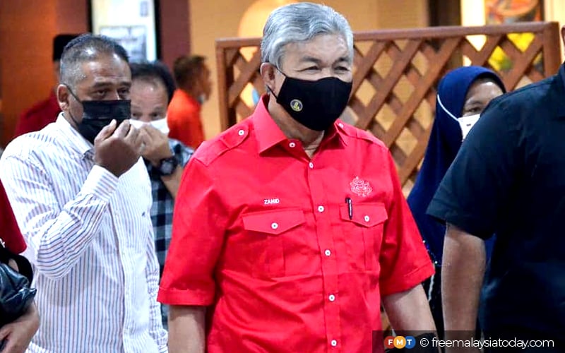 Fitnah Kata Zahid Selepas Berkongsi Laporan Arah Pemimpin UMNO Keluar