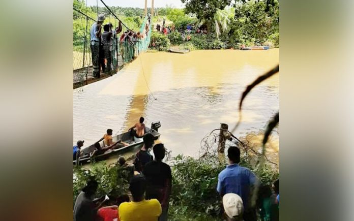 Motosikal Hilang Imbangan Di Jambatan Gantung Mayat 2 Beradik Ditemui