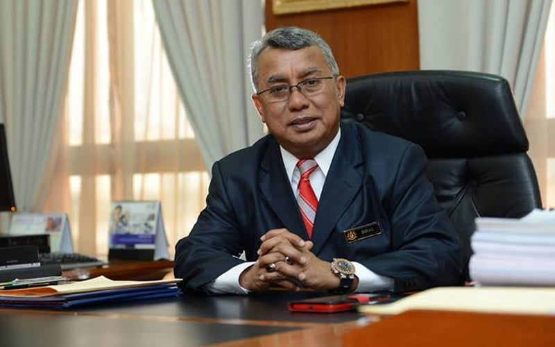 Umno Deputy Minister Breaks Ranks Backs Muhyiddin Fmt