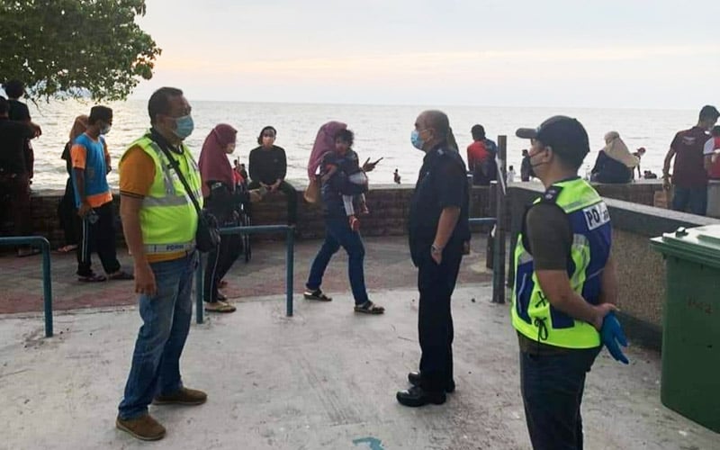 Penang Seaside Park Ordered To Close After Visitors Flout SOPs FMT