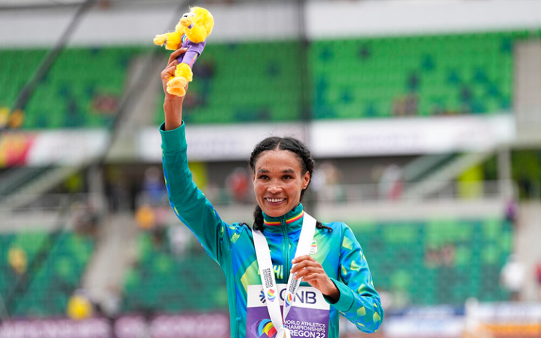 Gidey Upstages Hassan To Win Womens 10 000m World Title Free