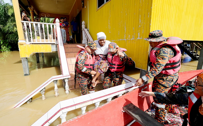 Over 12 000 Flood Evacuees At Relief Centres In 3 States FMT