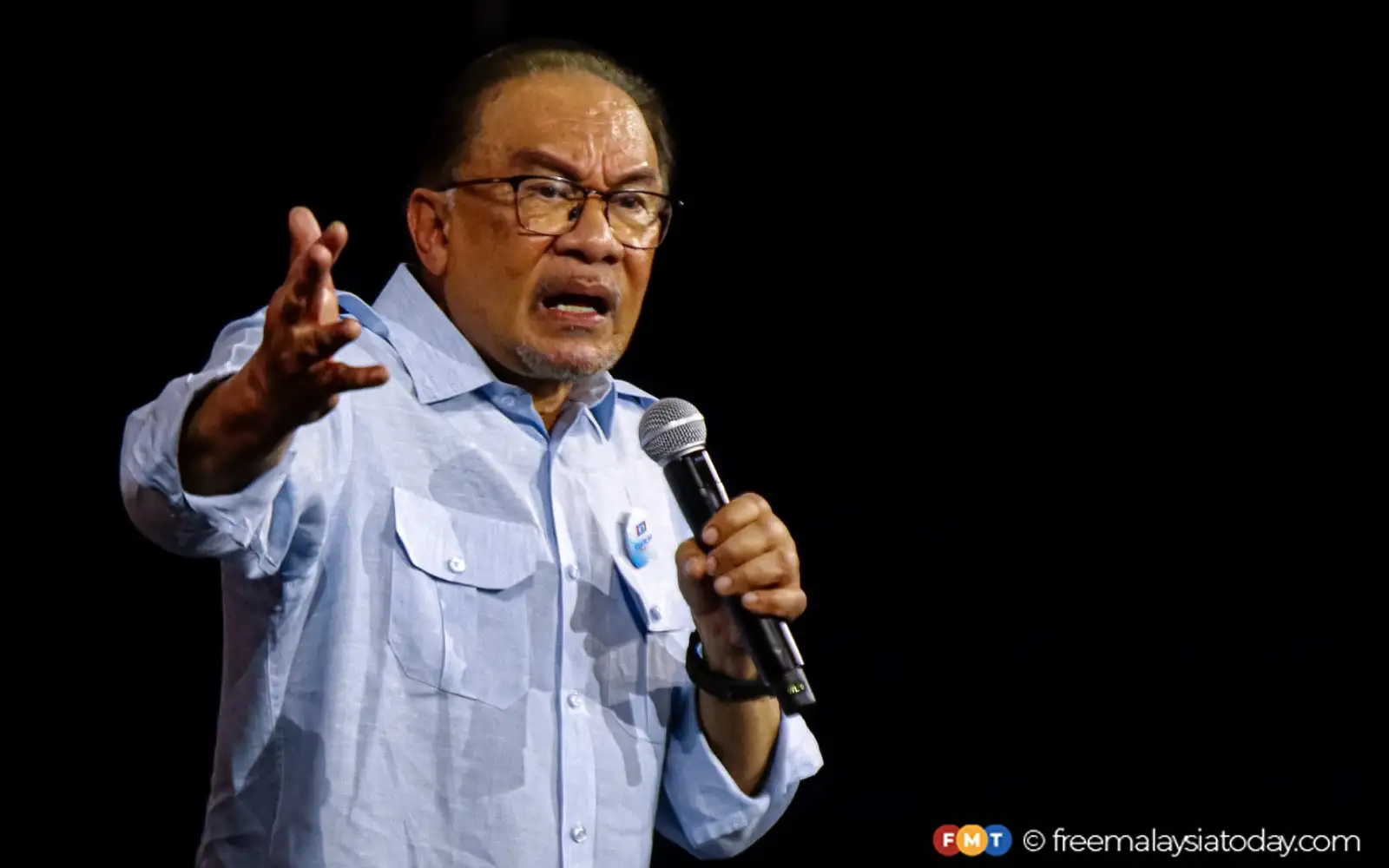 Nak Turun Jawatan PM Bawa Usul Undi Tak Percaya Anwar Cabar