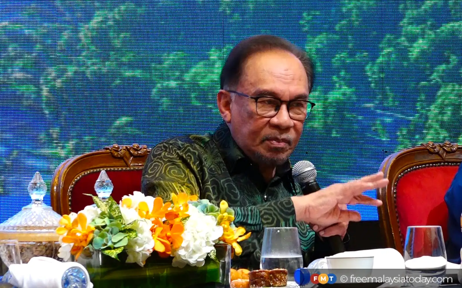 Tak Guna Saya Jadi Pm Kalau Kompromi Isu Gisbh Tegas Anwar Fmt