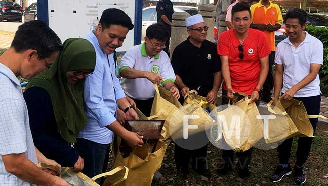 Penang chief minister goes ‘plogging’ | FMT