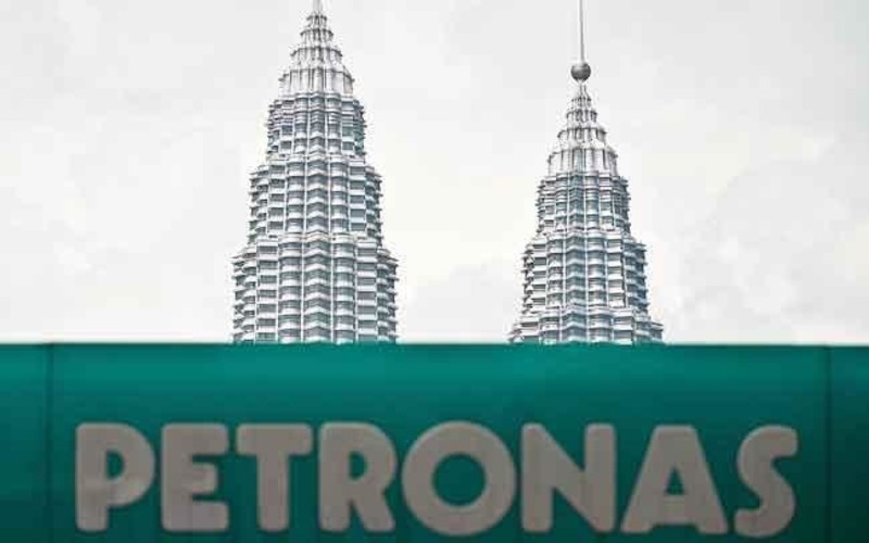 Petronas buys 10% stake in Oman’s Al Khazzan field | FMT