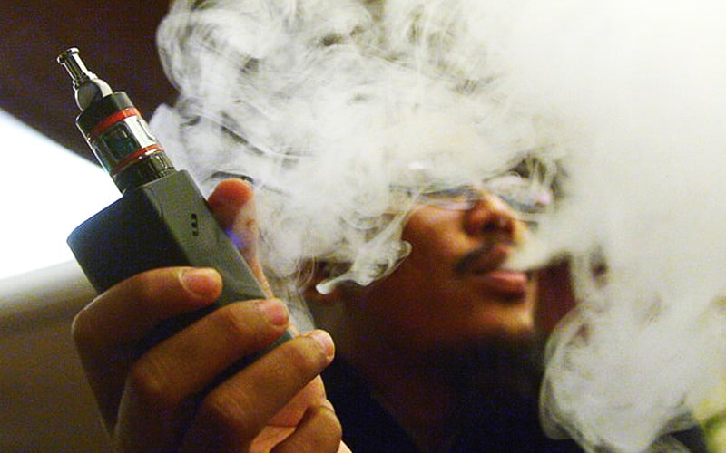 Vaping illness deaths likely very rare experts say Free