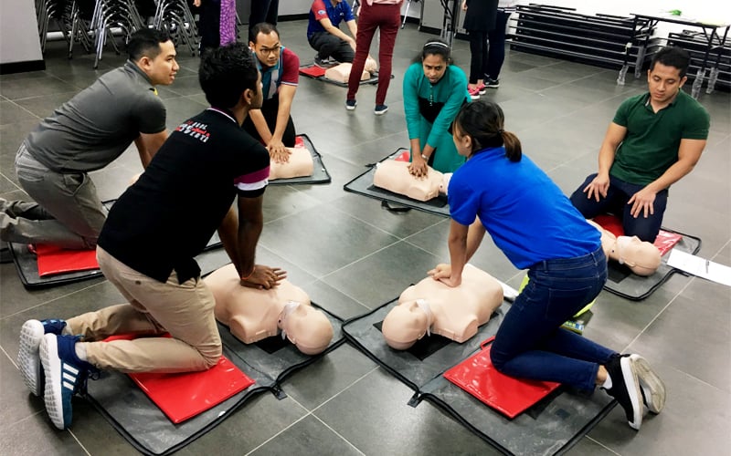 During emergency. CPR менеджер.