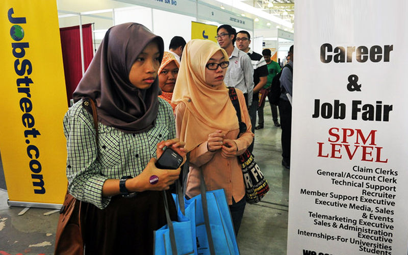 Peluang Kerja Dijangka Berkurangan Tahun Depan | Free Malaysia Today (FMT)