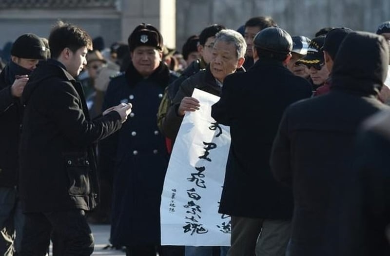 Hundreds attend funeral of Mao’s secretary-turned-critic | Free ...
