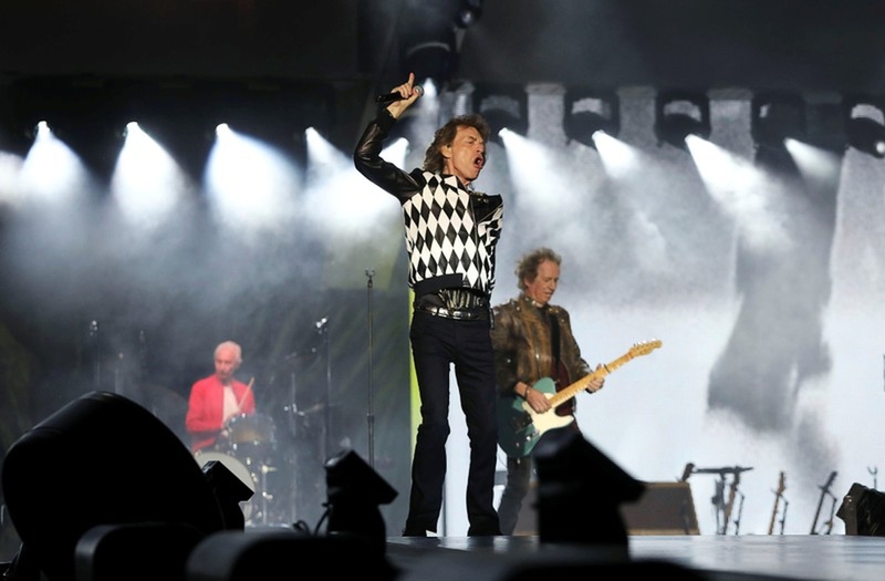 Jumpin’ Jack Flash Jagger back on stage after heart surgery Free