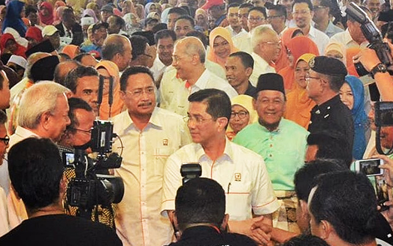 Has Azmin met his Waterloo in Rompin? | Free Malaysia Today (FMT)