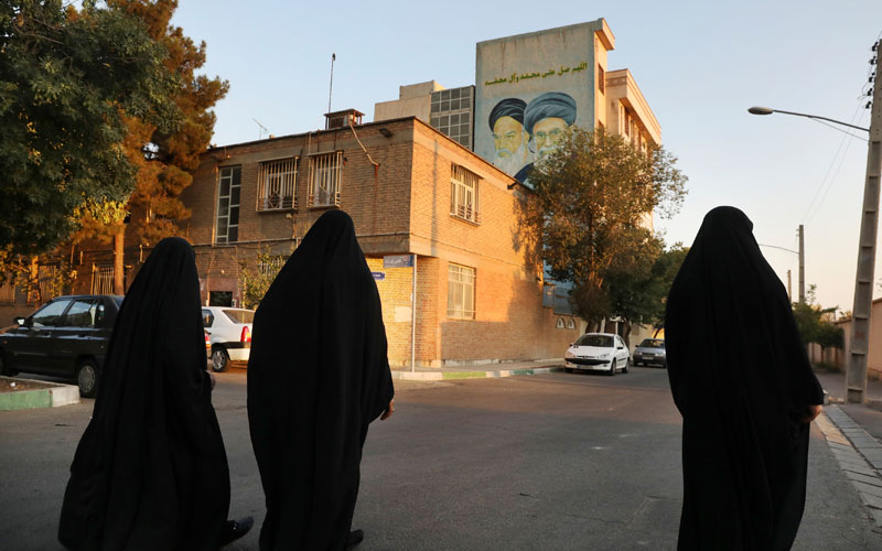 Iran seals 150 businesses in headscarf crackdown