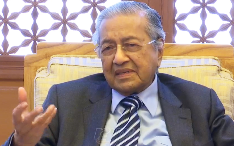 Kenapa bangkit isu abu mayat Chin Peng, soal Dr M | FMT