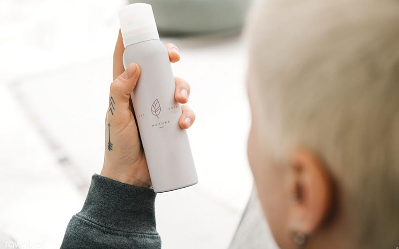 A guide to washing an elderly person’s hair Free Malaysia Today (FMT)