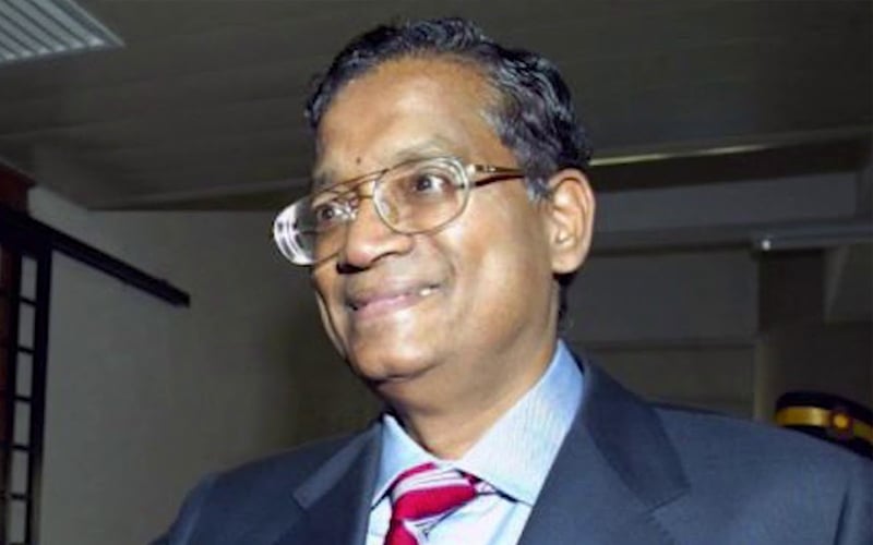 Lawyer banned over ‘fixing judges’ phone call appeals to return to