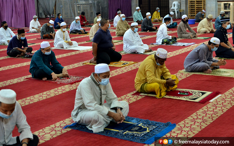 500 allowed at Selangor state mosques for Friday prayers | FMT