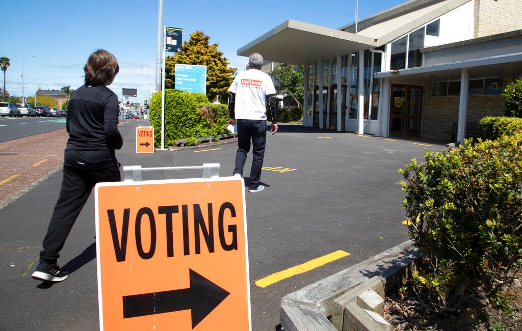 NZ 3rd quarter business confidence improves but remains downbeat