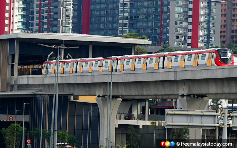 Alert goes out to LRT, MRT users after 2 passengers test positive | FMT