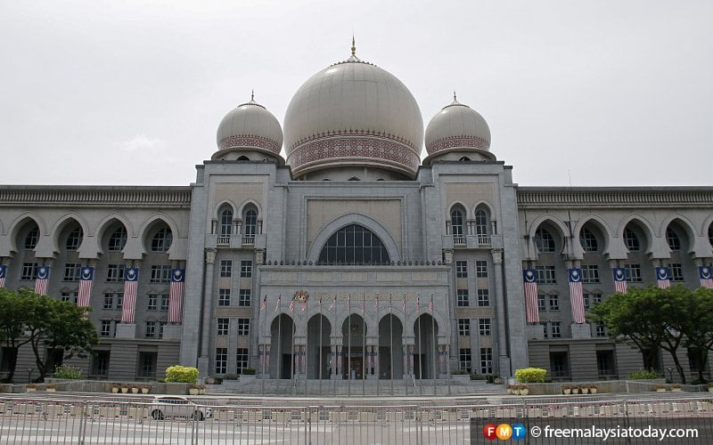 Federal Court rules illegitimate child not entitled to citizenship FMT