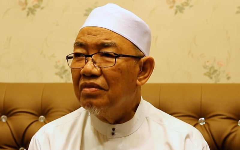 Perak mufti Harussani dies of Covid-19 at 82 | FMT