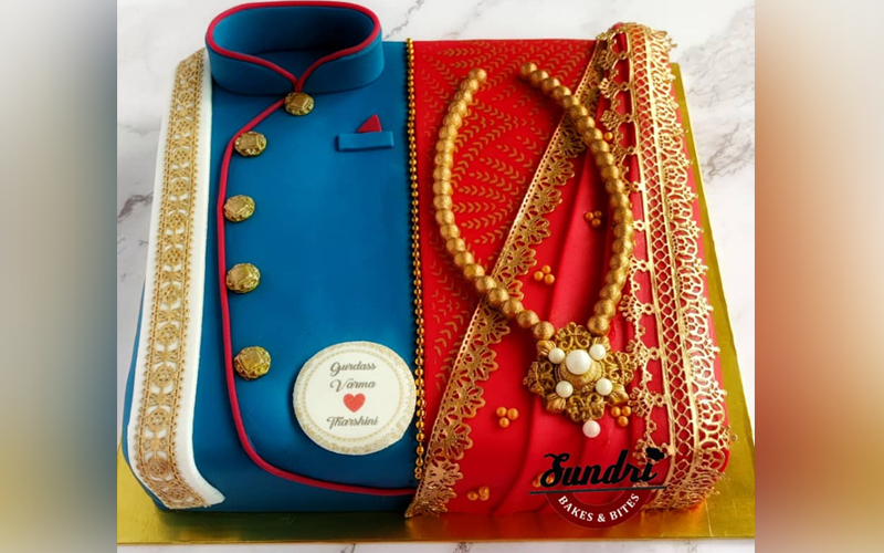 Saree Love Cake for Wife by Creme Castle