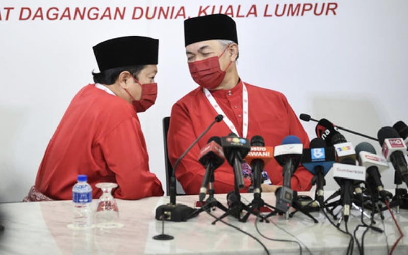 Zahid Calls For Umno Supreme Council Meeting Tomorrow | FMT