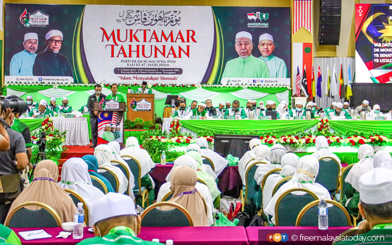 Suasana di dewan pada majlis perasmian Muktamar Tahunan Parti Islam ke 67 di Duyong Marina Resort, Terengganu.