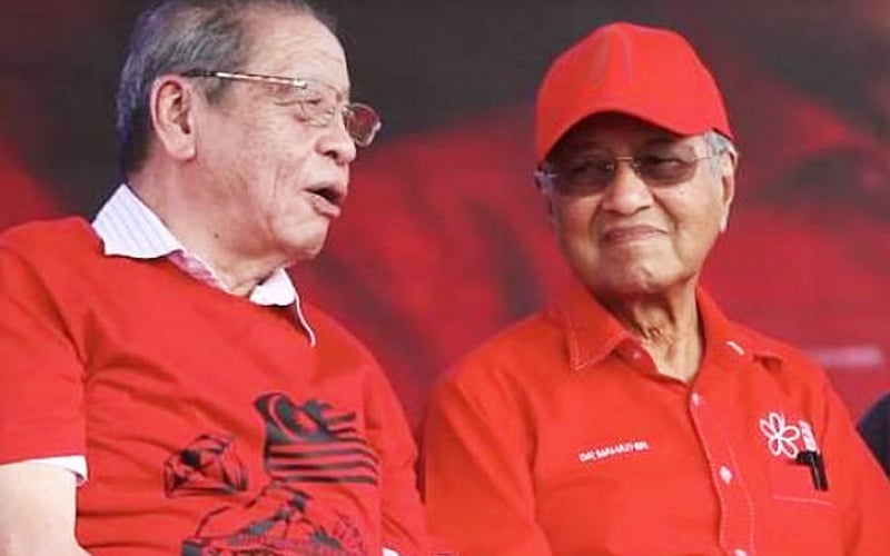 Kit Siang quotes Dr M’s book to rebut views on multiculturalism