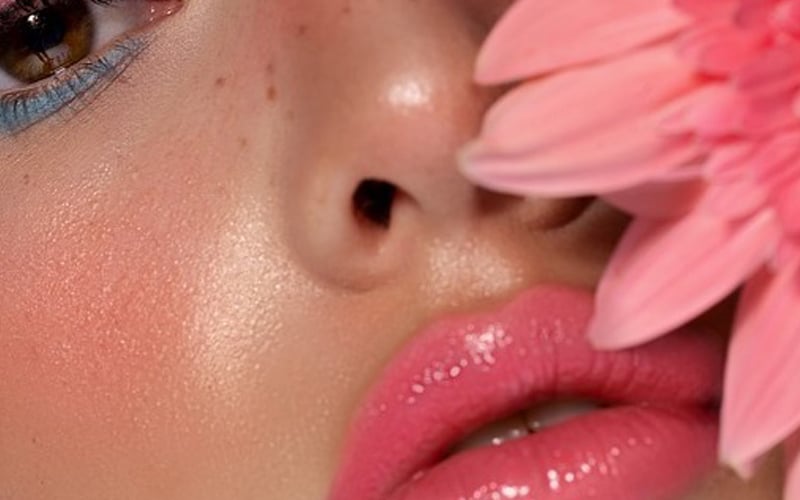 What is ‘lip brushing’? FMT