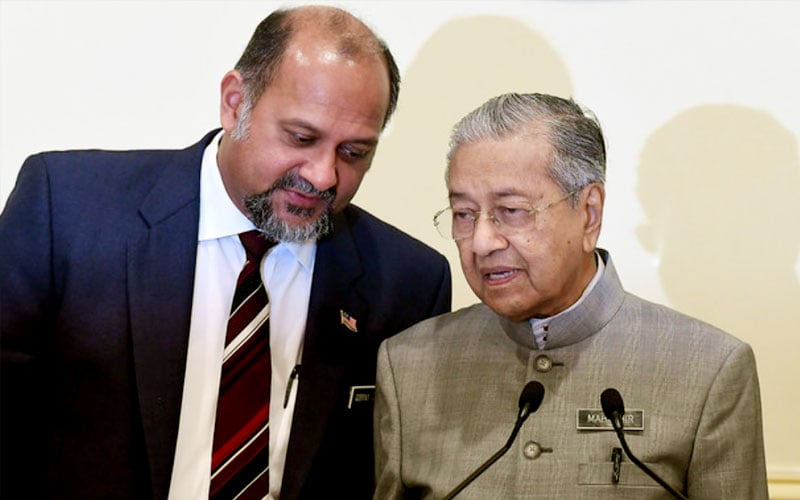 How Gobind Helped Dr M Keep His Appointment As Pm Fmt