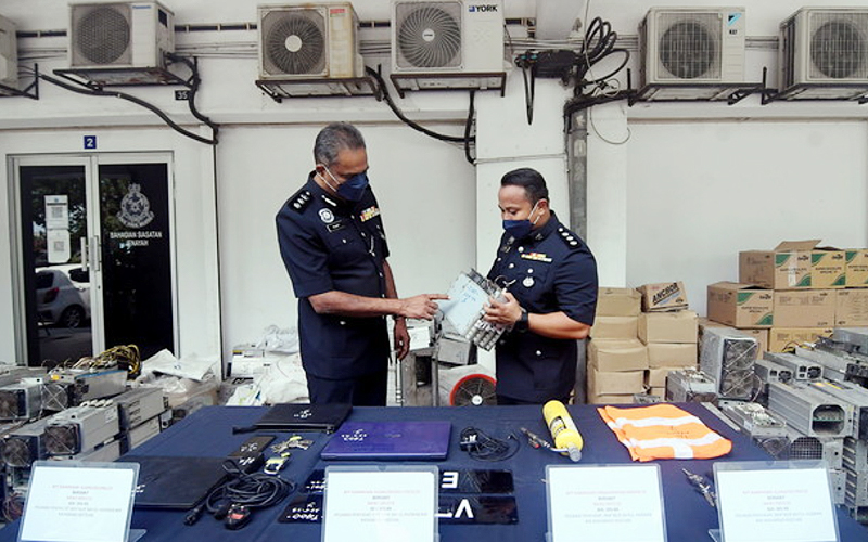 12 held over loss of 180 bitcoin mining machines in Klang Free