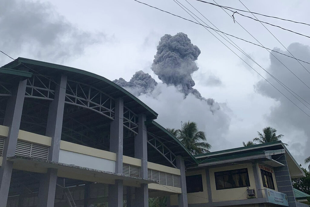 Volcano Ash Blankets Philippine Towns After Second Eruption This Week Free Malaysia Today Fmt 4954