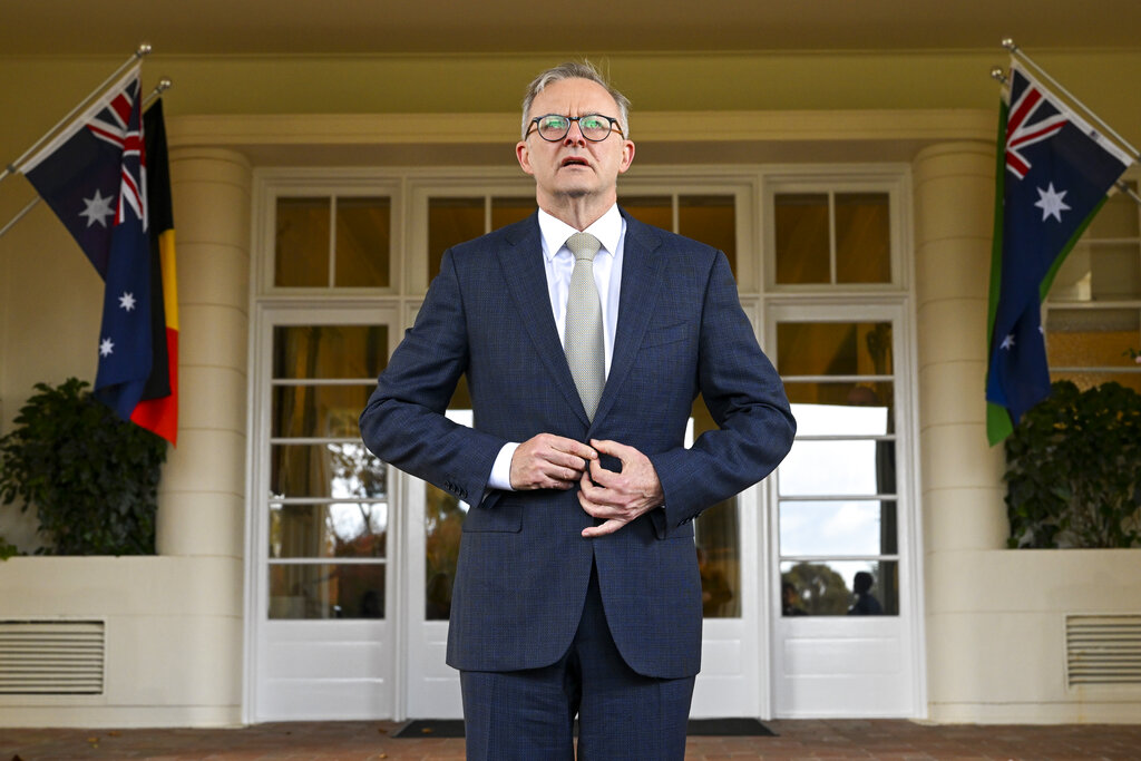 New Aussie PM Albanese Begins Visit To Indonesia | Free Malaysia Today ...