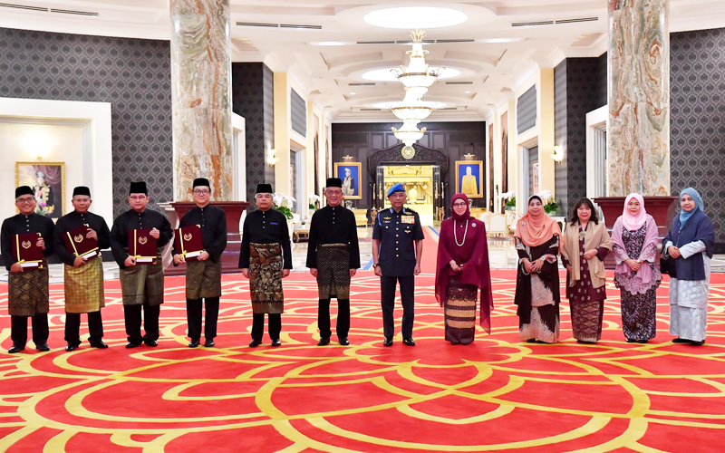 Agong presents appointment letters to 4 new envoys | FMT