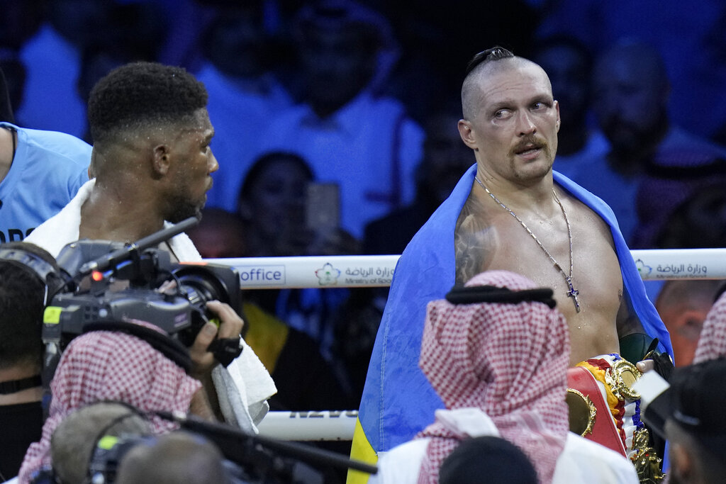 Usyk Beats Joshua To Retain Heavyweight Titles | FMT