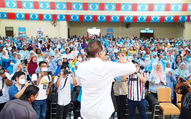 Dont Trust Malay Muslim Parties That Ignore Corruption Says Anwar Fmt