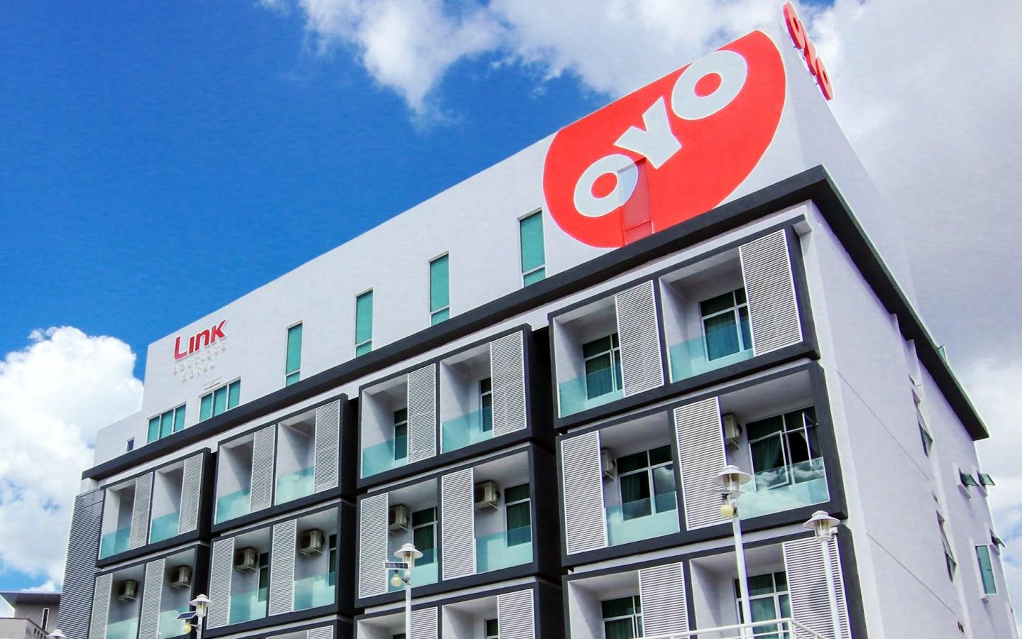 Oyo Hotels Seeks To Resurrect Ipo As Growth Resumes Fmt