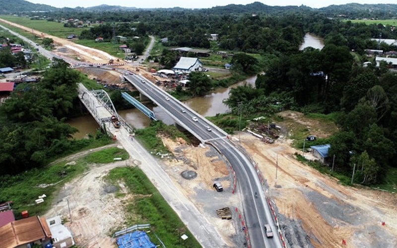 Phase 1 Of Pan Borneo Highway In Sarawak 86 Complete Says Minister Fmt