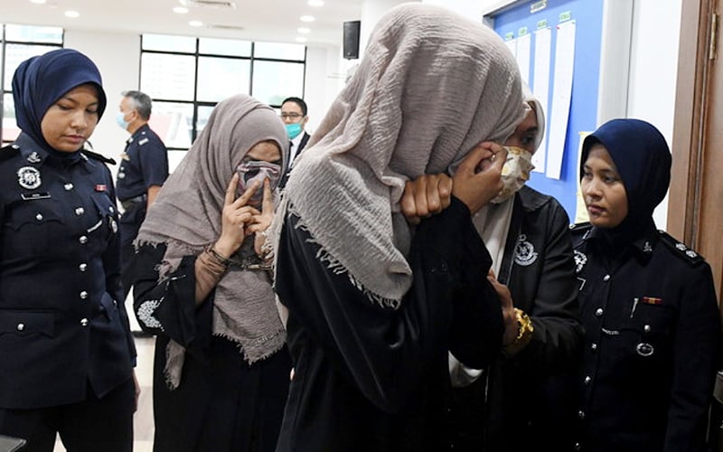 4 Charged With 150 Counts Of Laundering RM300mil | FMT