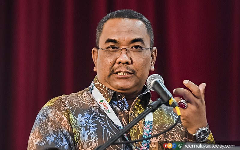 Sanusi at MACC HQ over Kedah FA graft probe | FMT