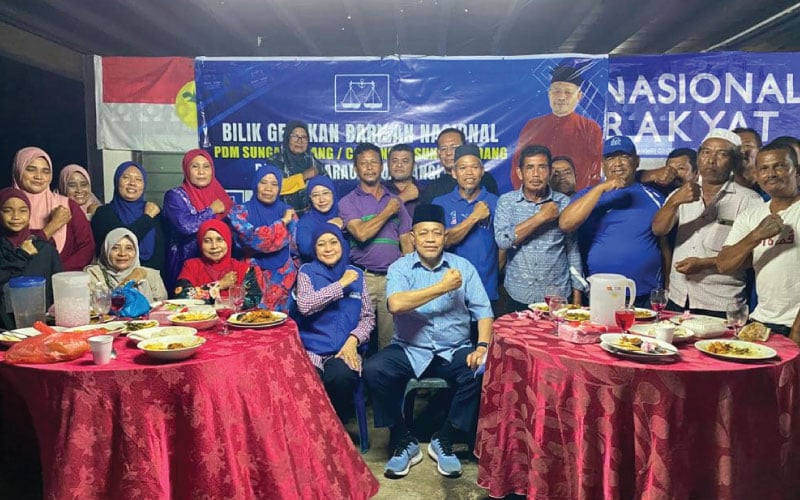 Bilik Gerakan Bn Parlimen Arau Ditutup Bendera Diturunkan Fmt