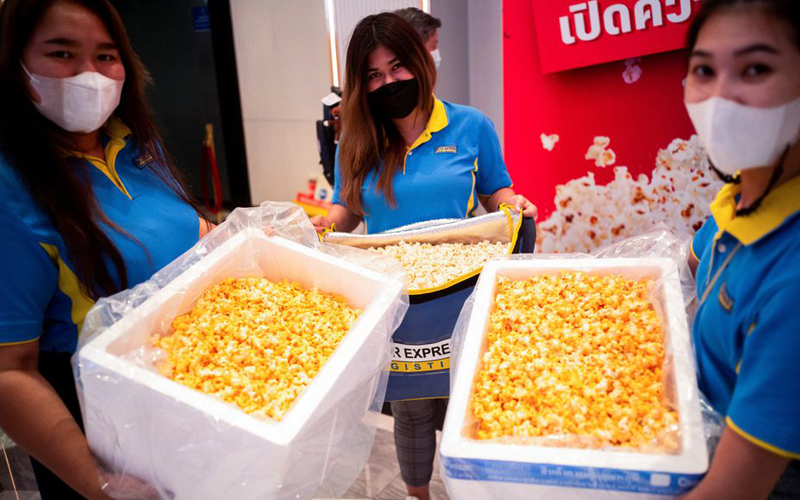 bottomless-popcorn-event-draws-throngs-in-thailand-free-malaysia