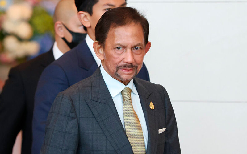 Malaysia Brunei To Explore Potential For Better Ties FMT   Hassanal Bolkiah Ap 281122 