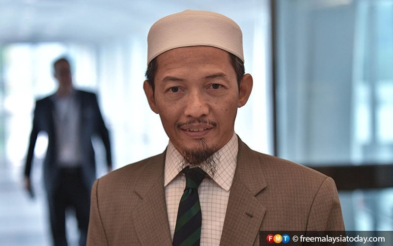 Nik Abduh umum ‘berbuka puasa politik’