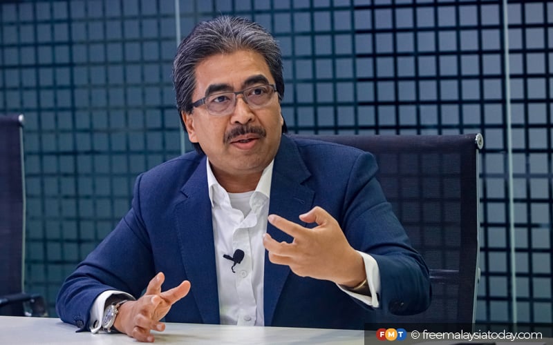 Johari demands inquiry after Wee ‘pressured’ on remarks in Parliament FMT