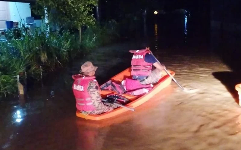 Banjir: 35 Mangsa Dipindah, 7 Kawasan Terputus Di Penampang | Free ...