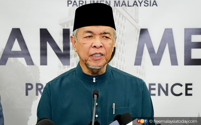 Dr M is a liability now, says Zahid | FMT